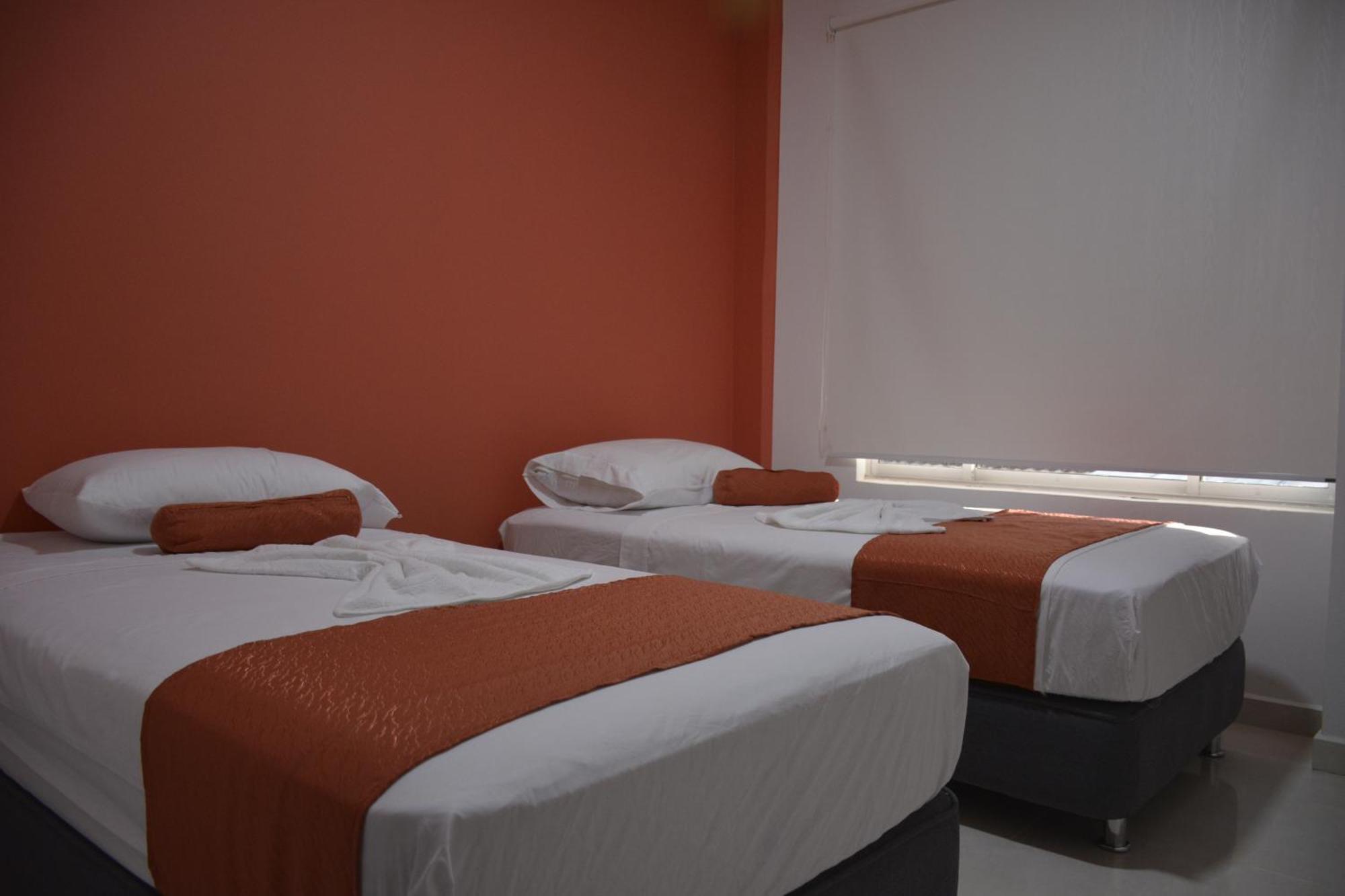 Hotel Confort Ariari Granada  Ruang foto