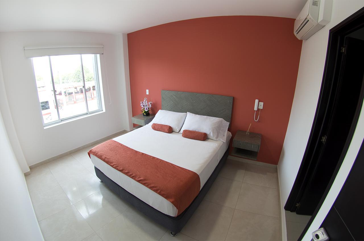Hotel Confort Ariari Granada  Bagian luar foto